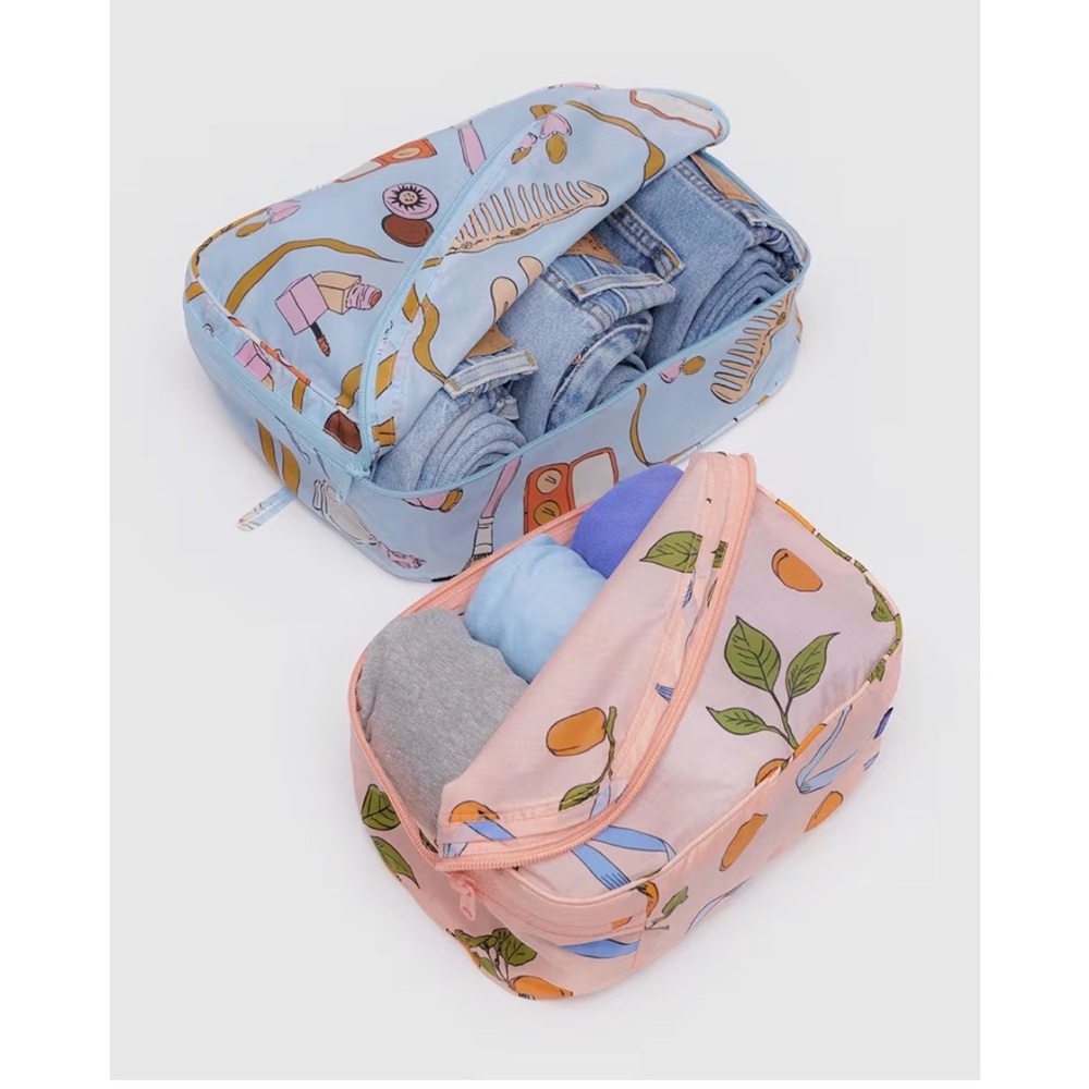 BAGGU small Packing cube! - Picture 2 of 7
